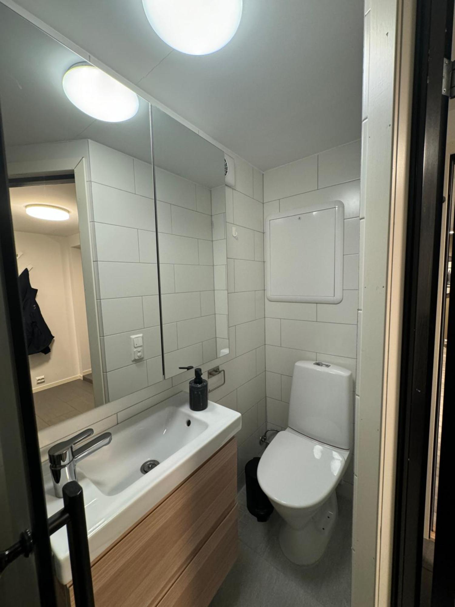 Aurora Polaris Apartment - 750M From Citycenter - Free Parking Тромсьо Екстериор снимка