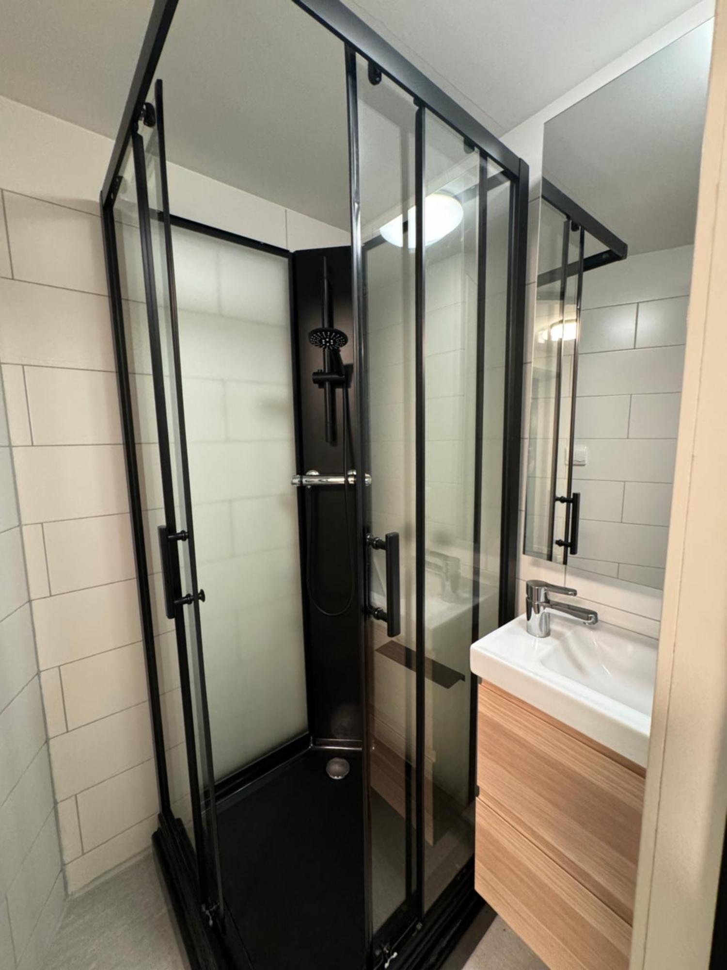 Aurora Polaris Apartment - 750M From Citycenter - Free Parking Тромсьо Екстериор снимка