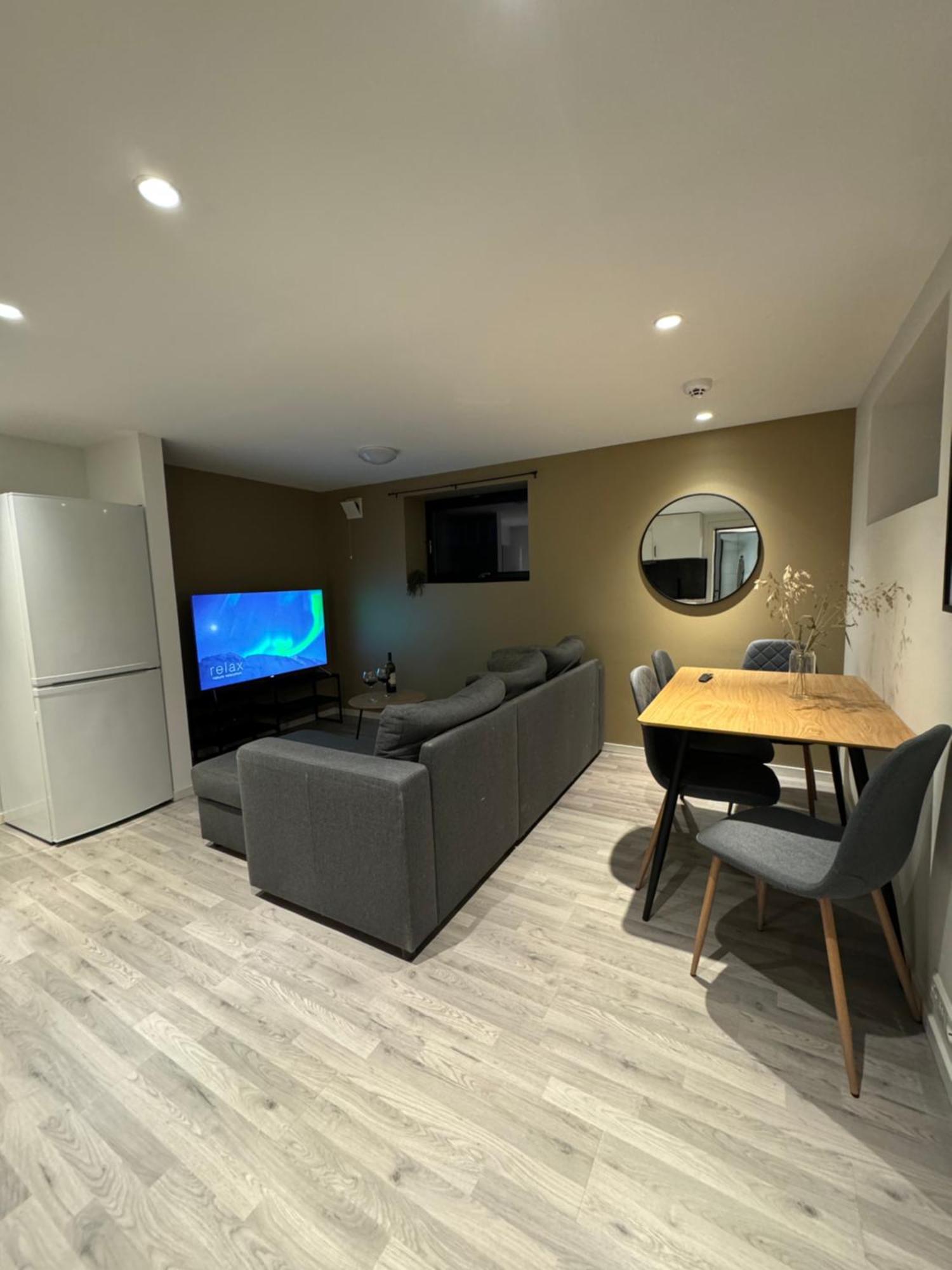 Aurora Polaris Apartment - 750M From Citycenter - Free Parking Тромсьо Екстериор снимка